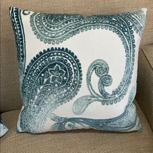 caldeira throw pillows